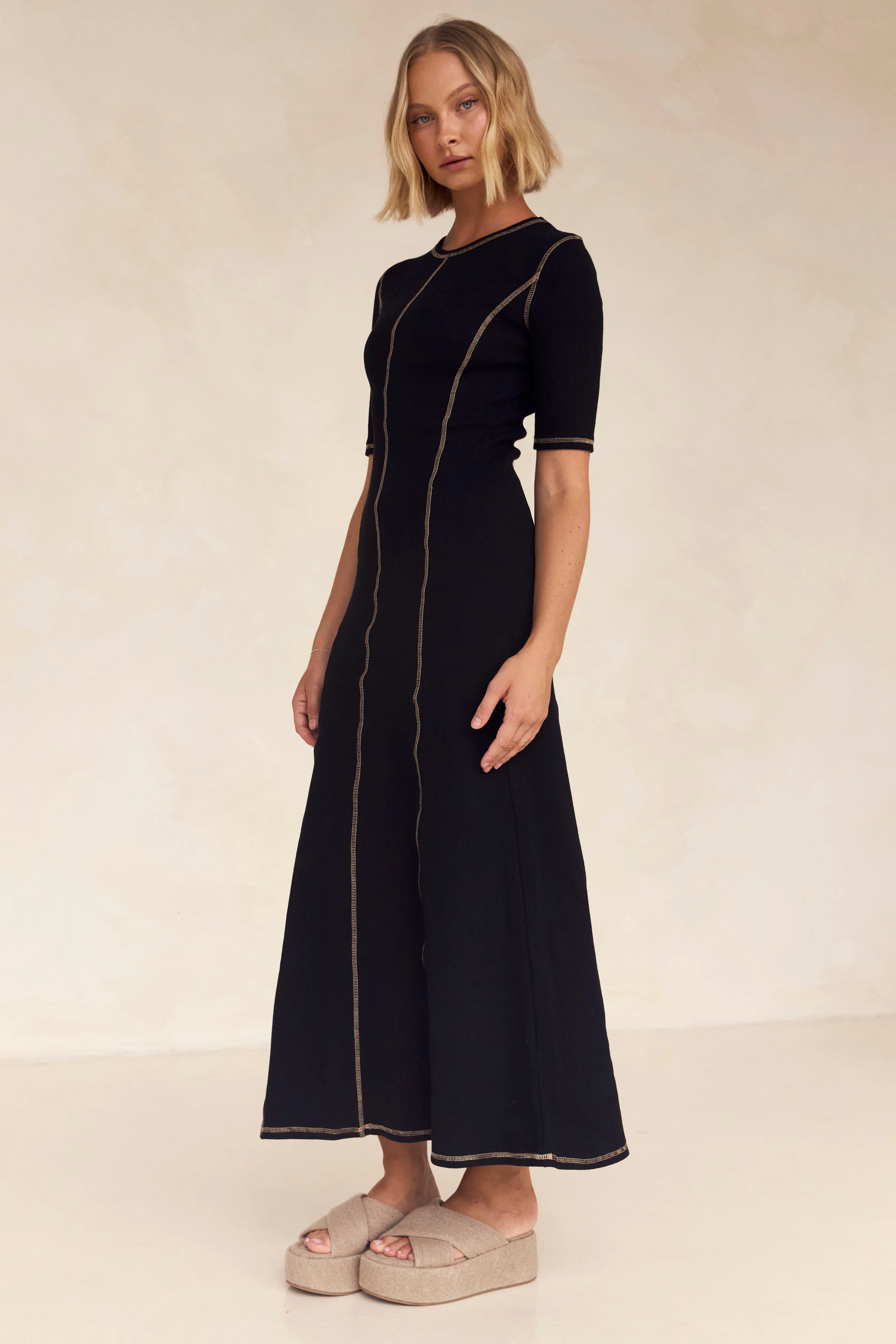 Bates Ribbed Maxi Dress (Black)