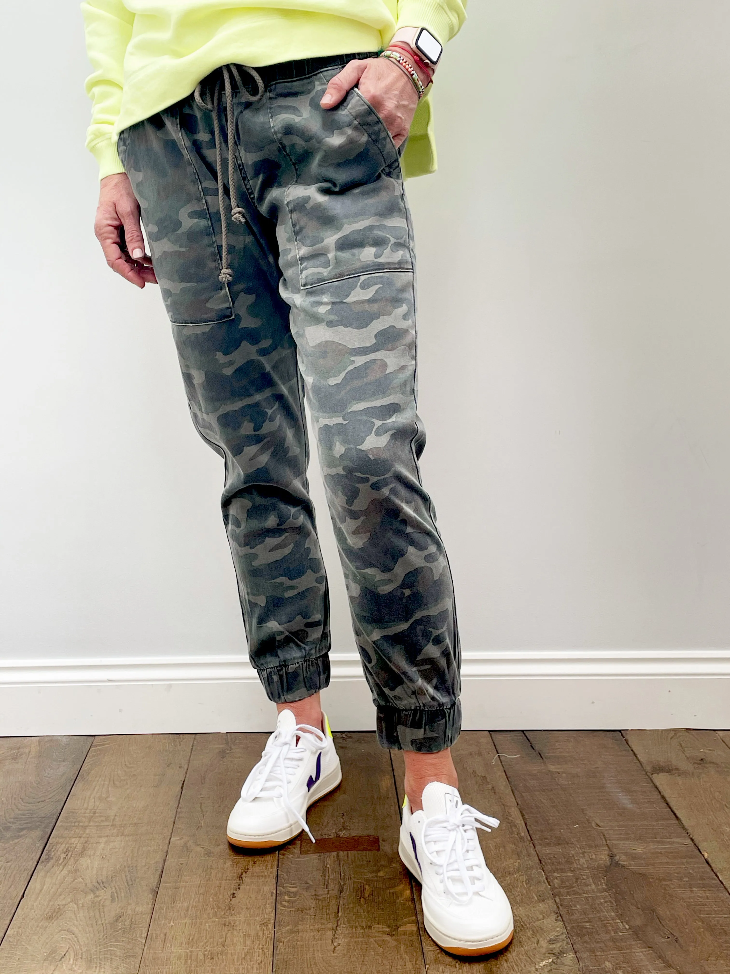 BD Pocket Jogger 3675 in Vintage Camo