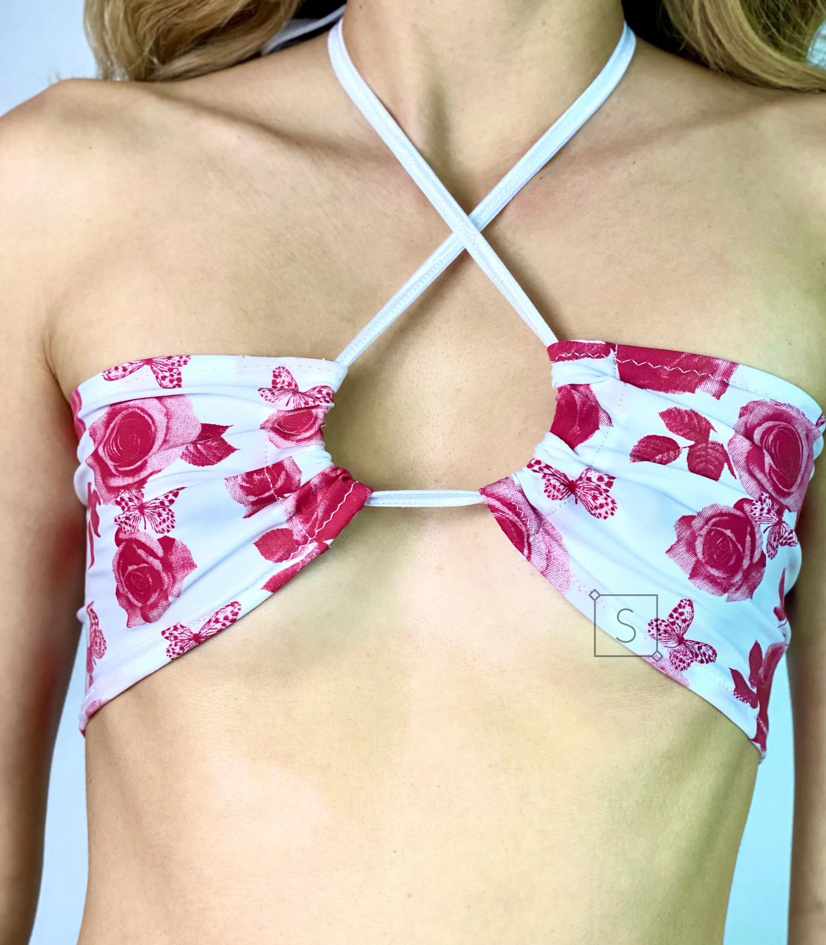 Butterfly Kissed Halter Bandaeu