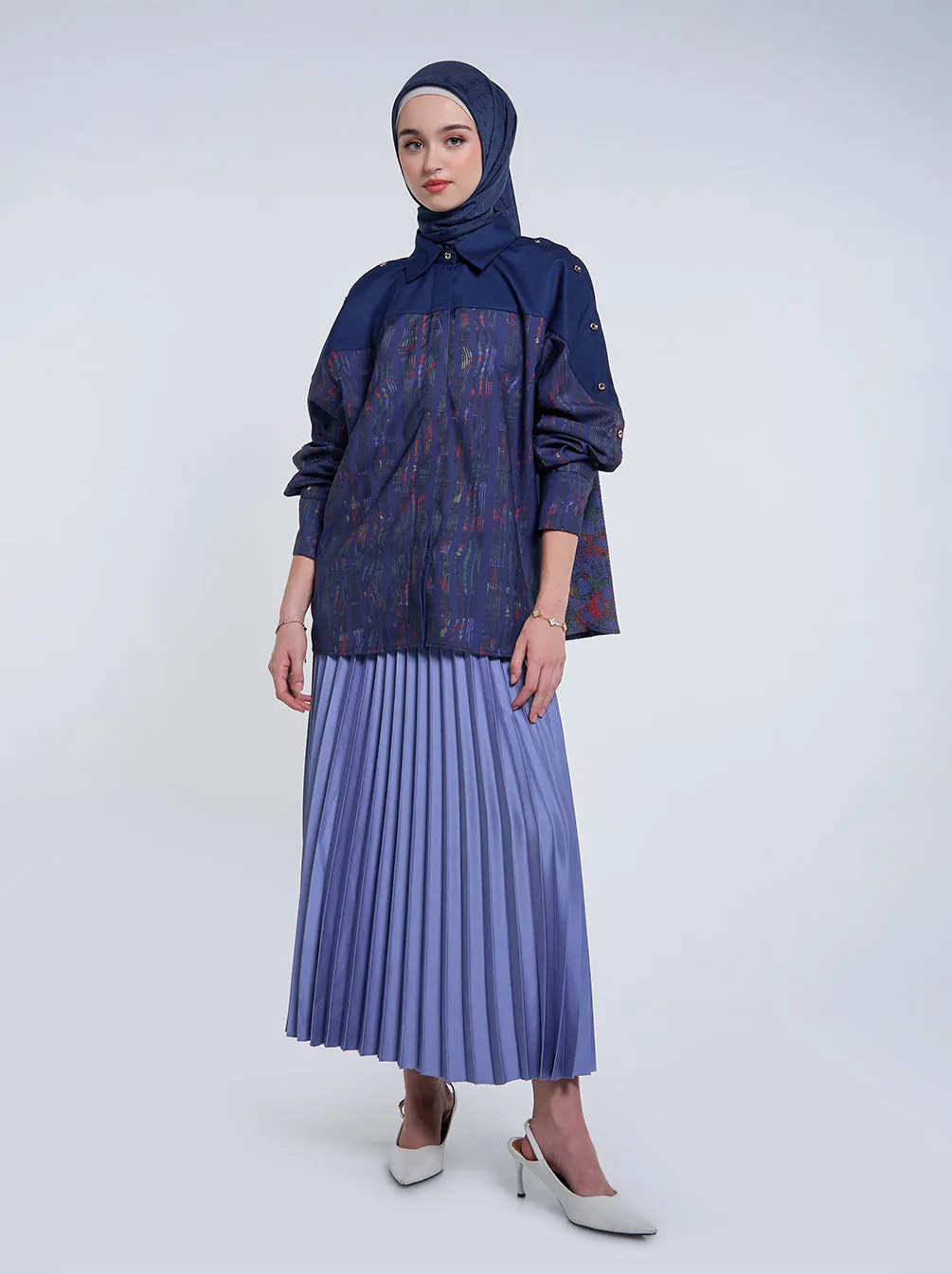 DESHA REGULAR TOP NAVY