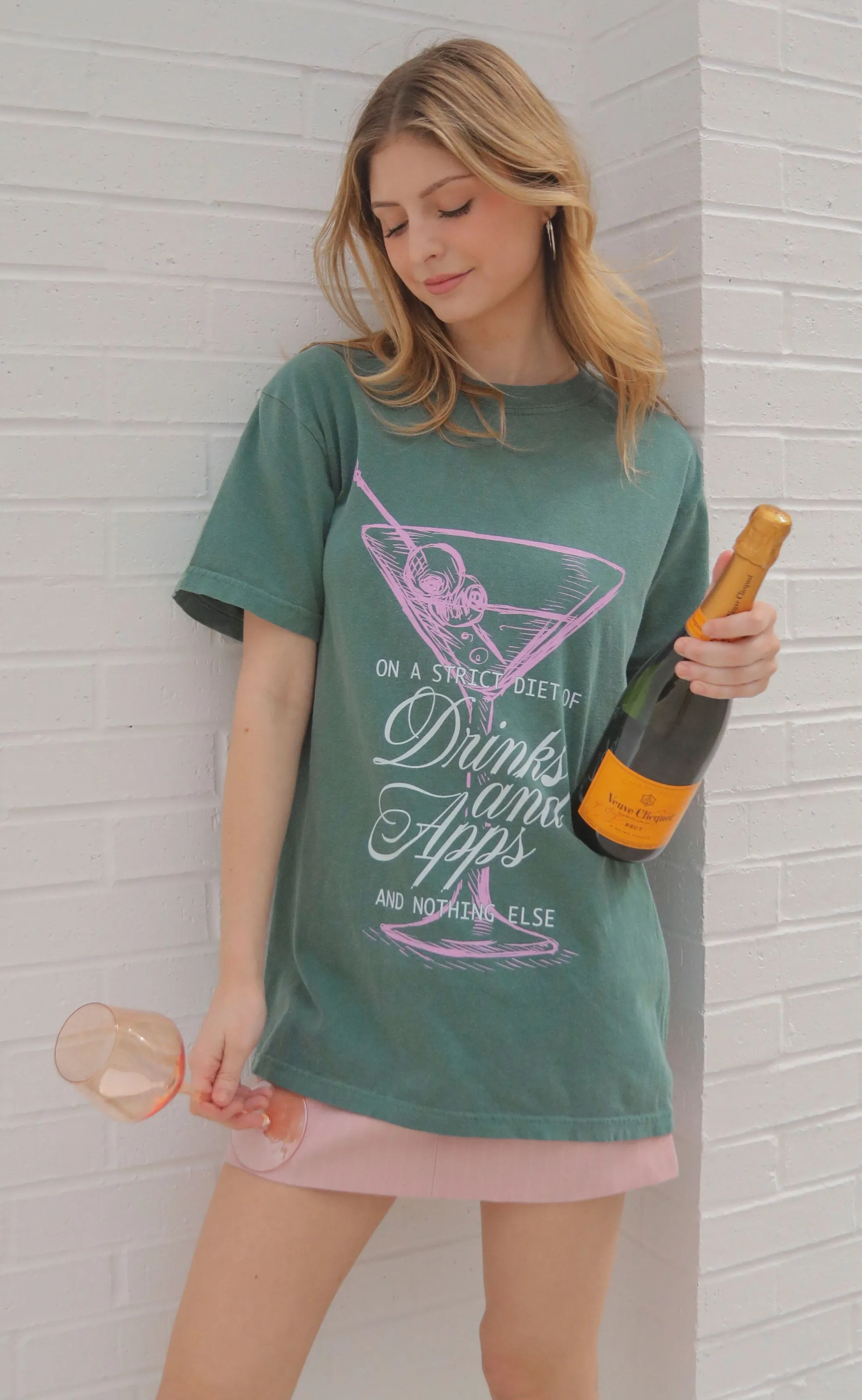 friday   saturday: drinks and apps t shirt