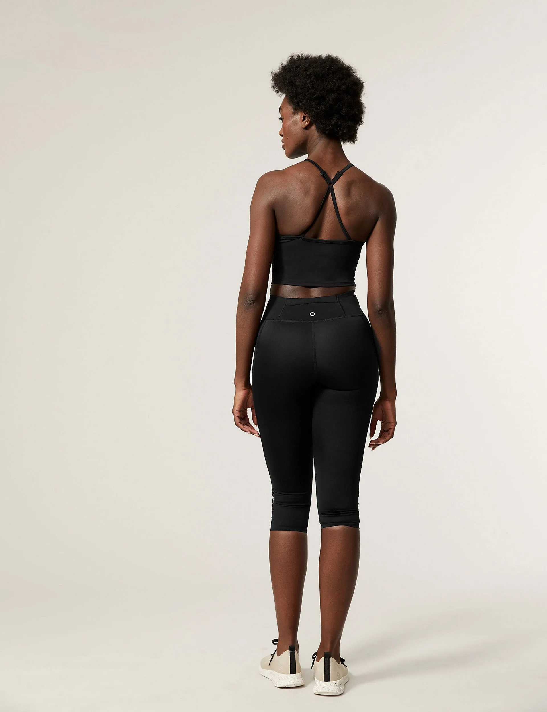 Go Train High Waisted Cropped Gym Leggings - Black