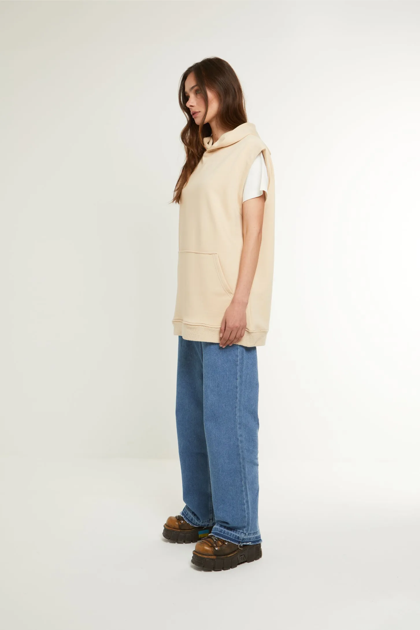HOODED OVERSIZED VEST - BEIGE