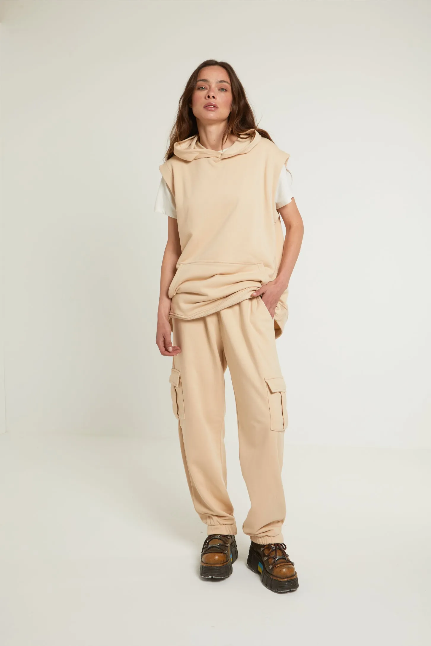 HOODED OVERSIZED VEST - BEIGE