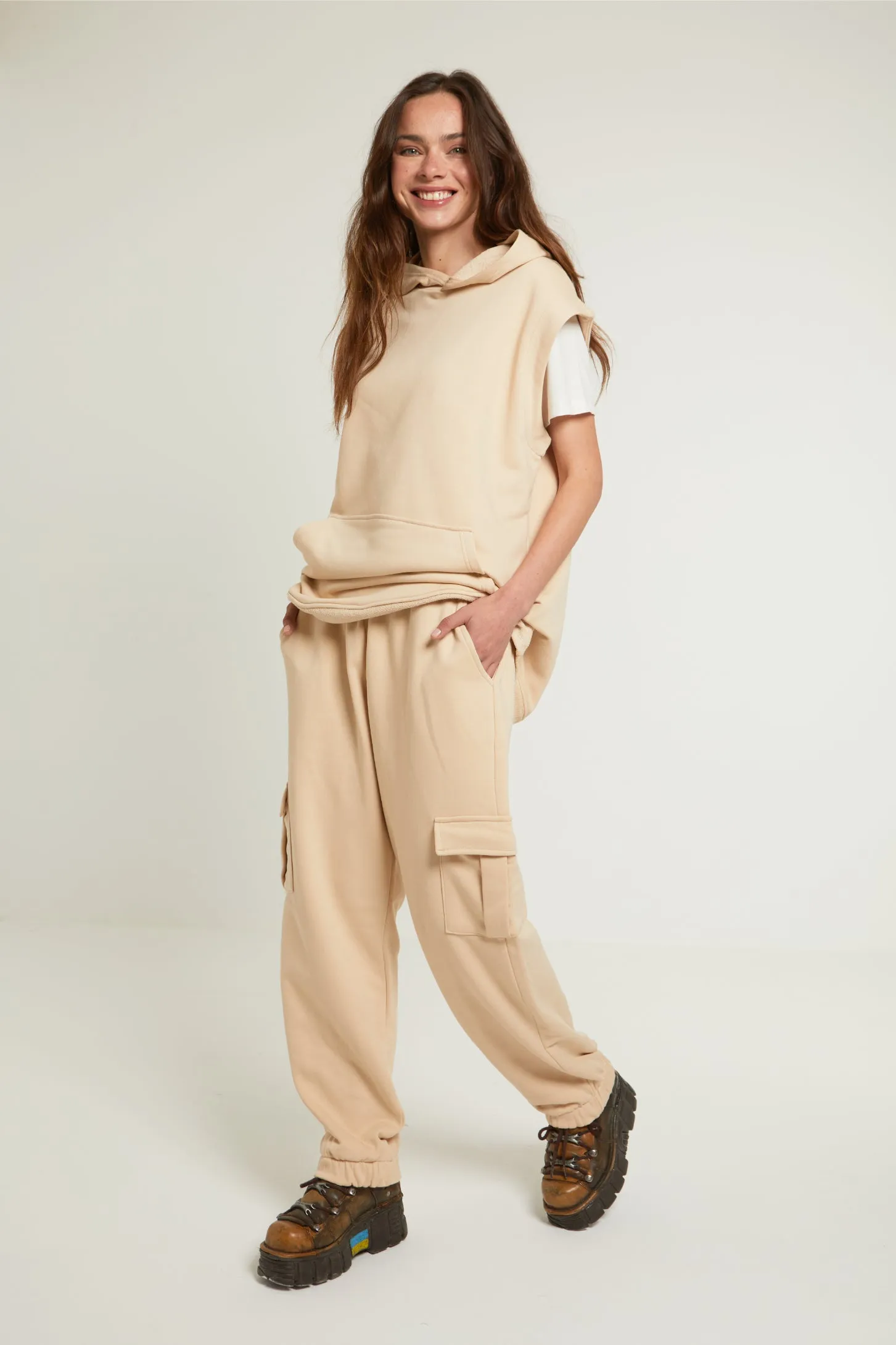 HOODED OVERSIZED VEST - BEIGE