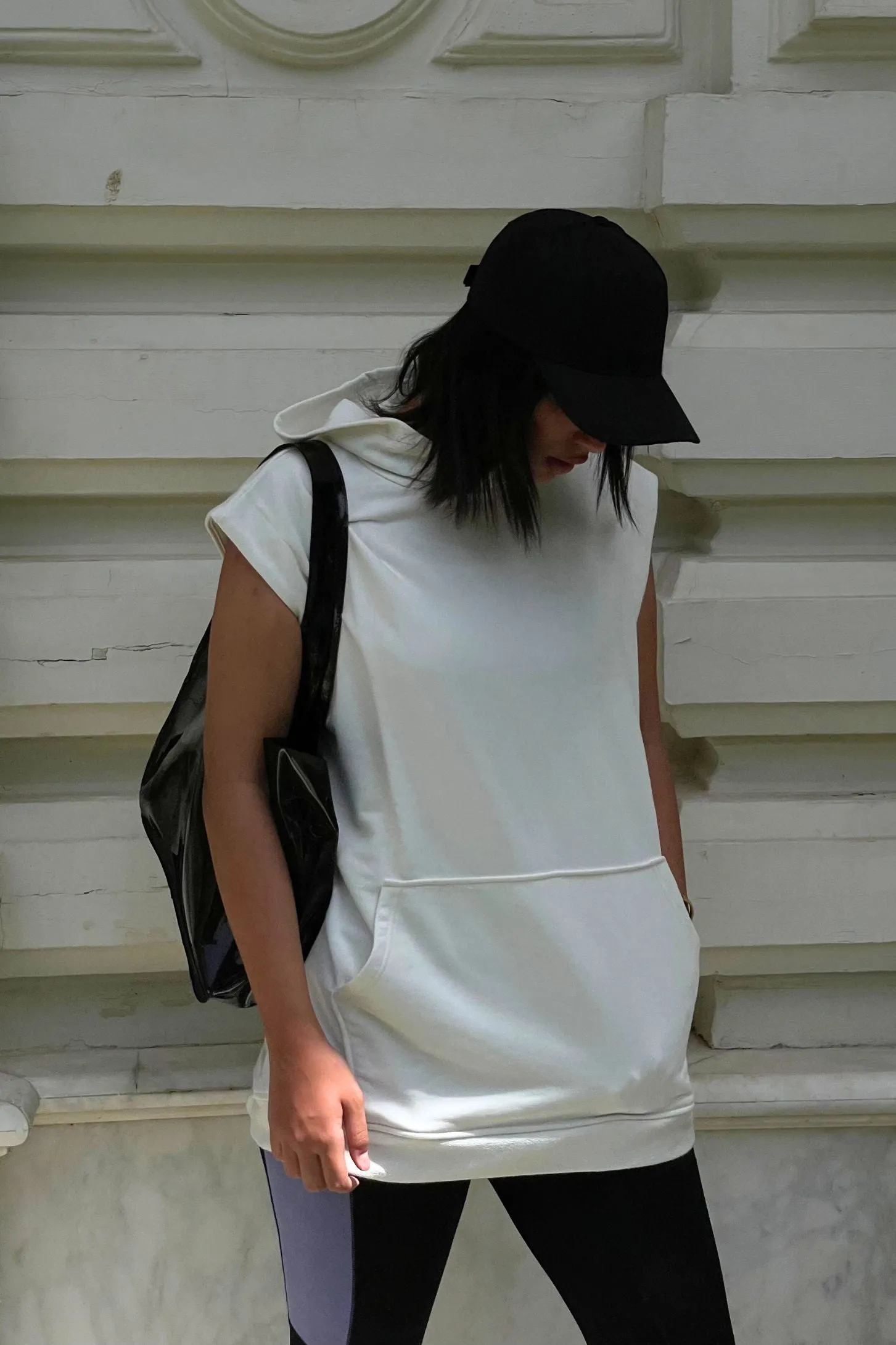 HOODED OVERSIZED VEST - WHITE