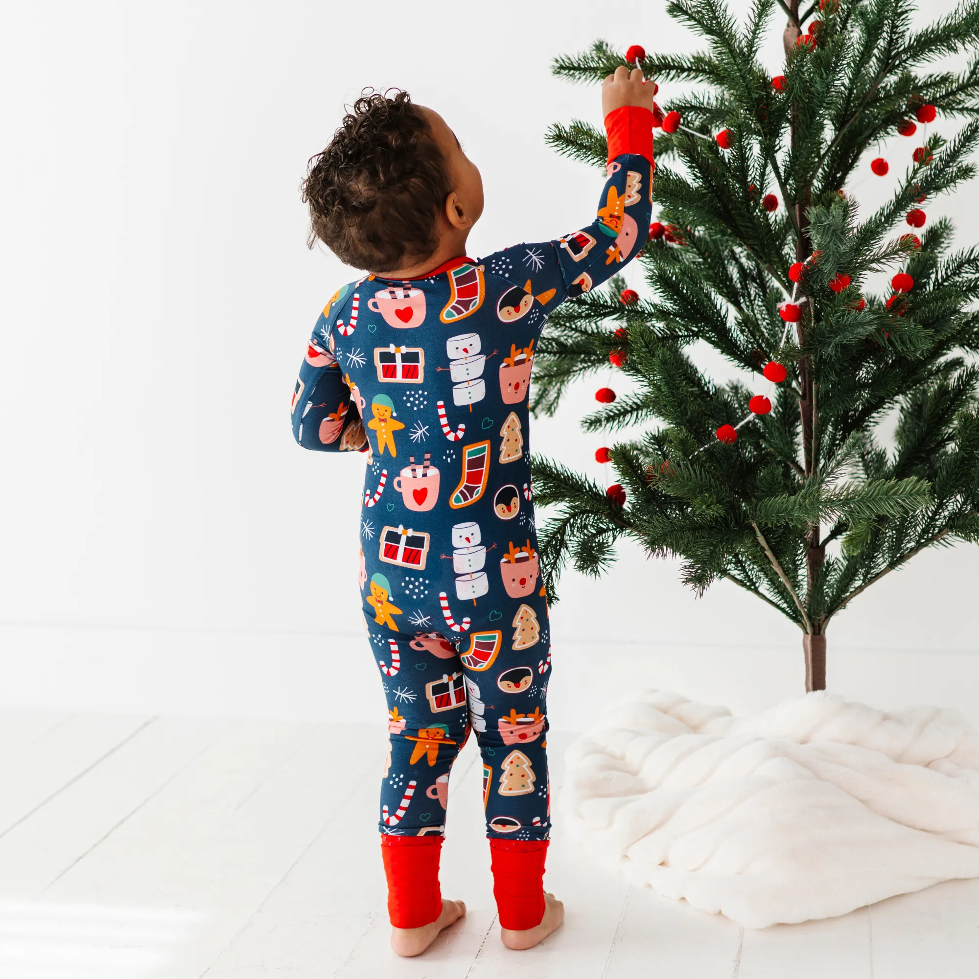 Hot (Cocoa) To Go Convertible Footies