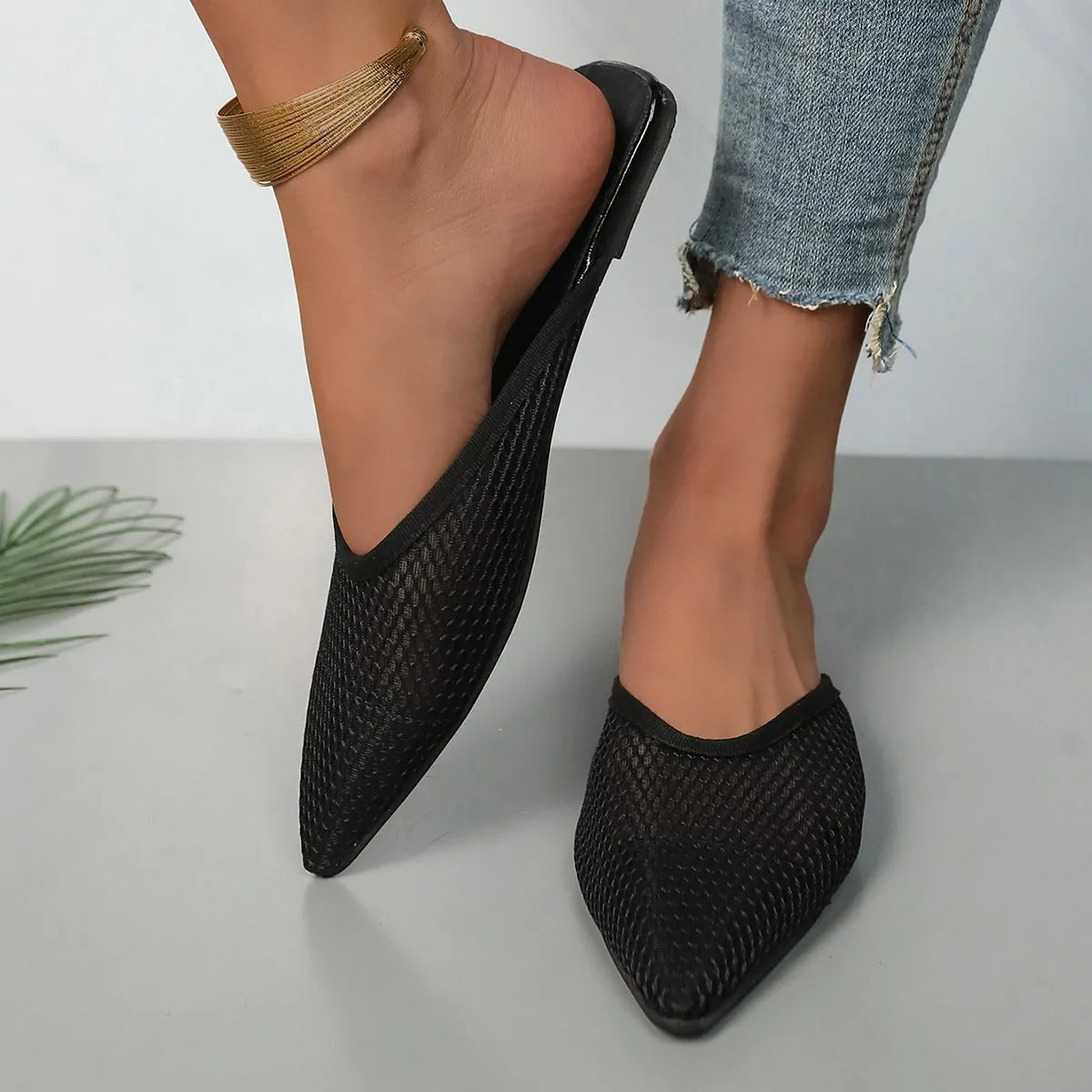 Mesh solid color pointed toe sandals